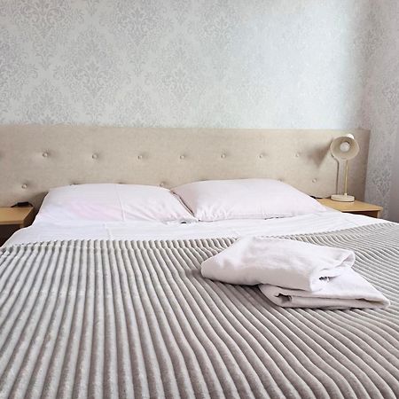 Hotel I Restauracja Borowianka Ostrów Wielkopolski Eksteriør billede
