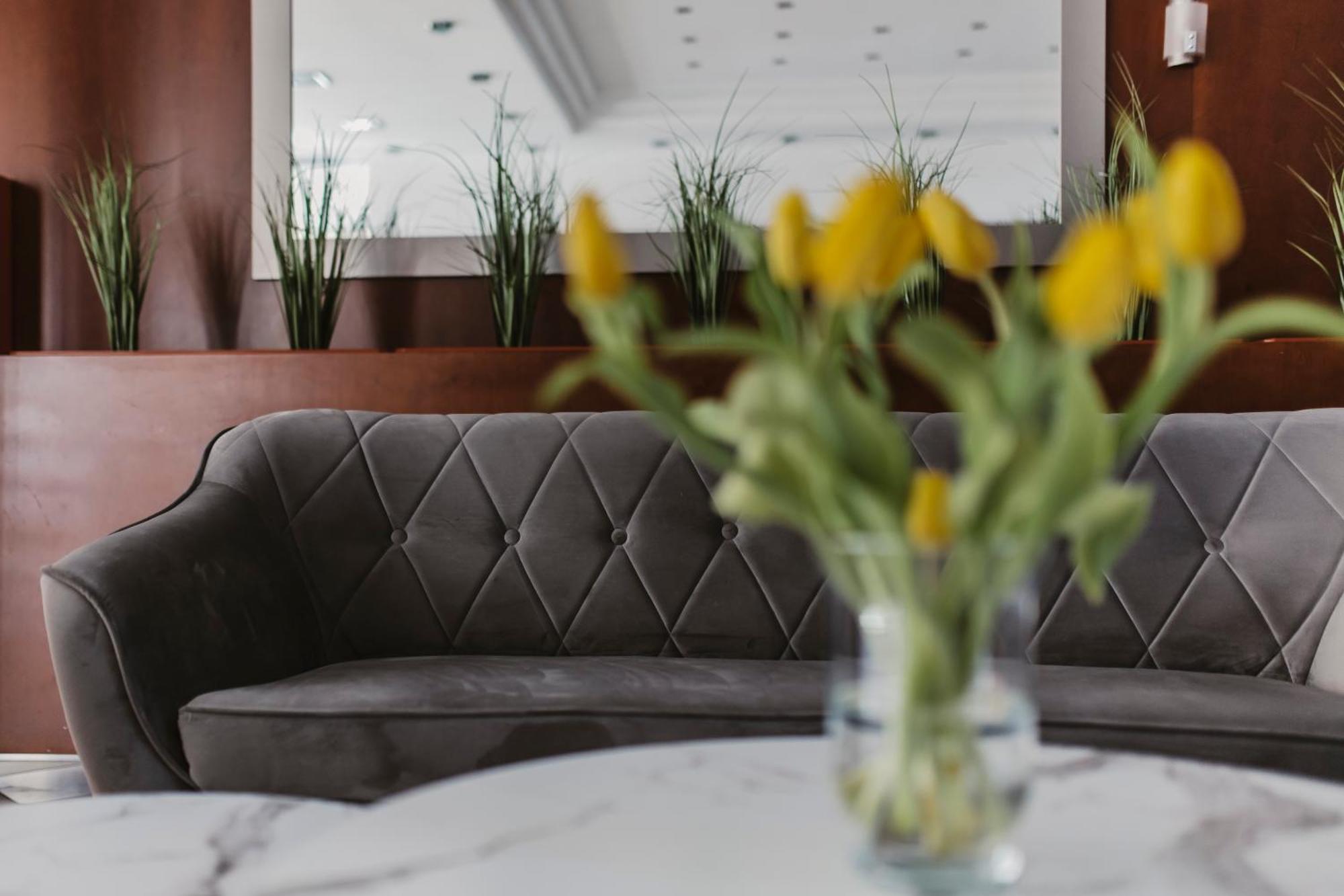 Hotel I Restauracja Borowianka Ostrów Wielkopolski Eksteriør billede